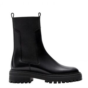 Massimo Dutti Chelsea Black Geniune Leather Boots size 6